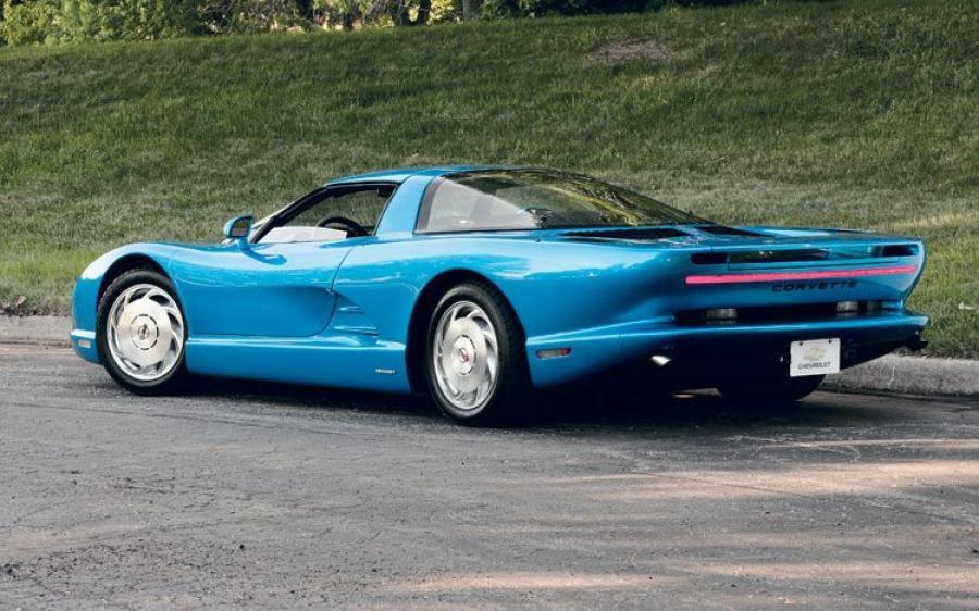  Chevrolet Corvette Cerv III Concept 1990 года  (фото 4 из 6)